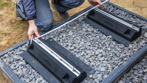 Badewannenfundament für die Waermepumpe