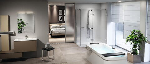 Hellbeleuchtetes Badezimmer