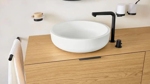 VIGOUR white
