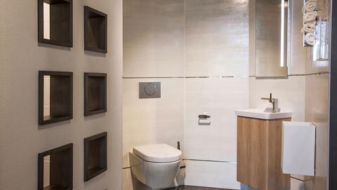 Das Gäste-WC kann auch über Eck geplant werden