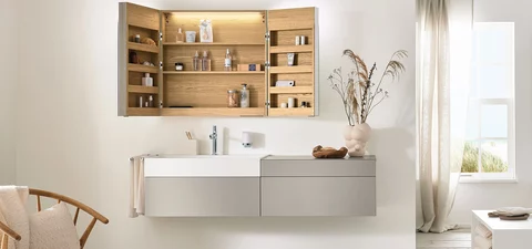 Badmöbel und Spiegelschrank aus der Designlinie white von VIGOUR Badmöbel und Spiegelschrank aus der Designlinie white von VIGOUR