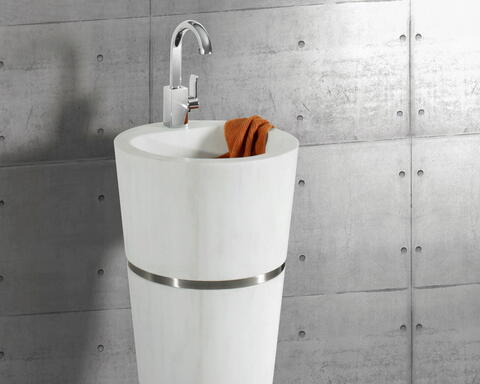 Waschbecken-Säule mit Edelstahl-Elementen