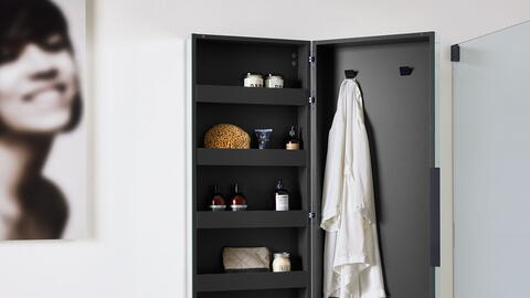 Koffertürenschrank von VIGOUR