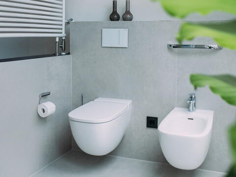 Neues WC und Bidet