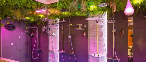 Auswahl an Duschbrausen bei ELEMENTS