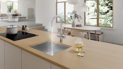 Der WATERCHAMPION liefert kochendes Wasser direkt aus dem Wasserhahn. Der WATERCHAMPION liefert kochendes Wasser direkt aus dem Wasserhahn.