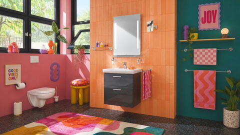 Buntes Badezimmer im Dopam ine Decor Stil