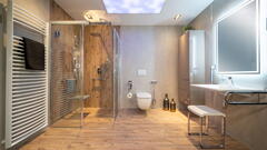 Barrierefreies-Badezimmer-Planung-Gestaltung